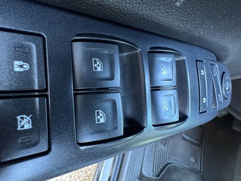 Used 2018 Chevrolet Silverado 1500 Custom w/ Custom Value Package image 24