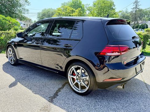 Used 2020 Volkswagen GTI SE FWD image 6