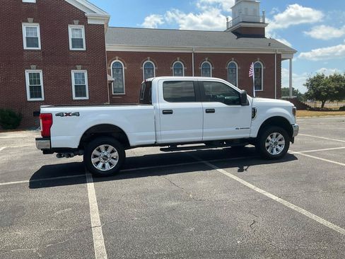 Used 2019 Ford F250 XL w/ STX Appearance Package AWD/4WD image 5