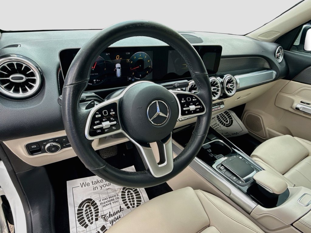 Used 2021 Mercedes-Benz GLB 250 4MATIC image 12