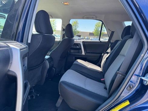 Used 2016 Toyota 4Runner SR5 AWD/4WD image 10