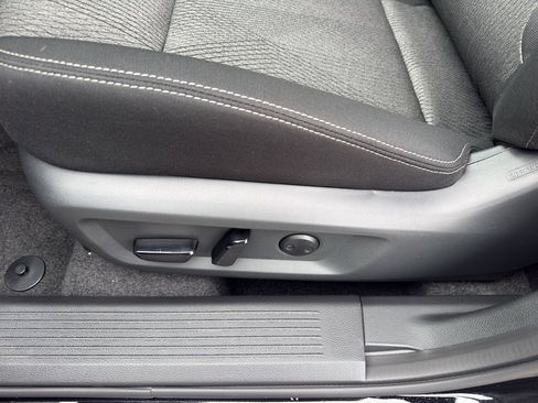 New 2026 Nissan Rogue SV image 15