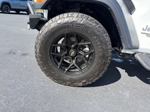 Used 2020 Jeep Wrangler Unlimited Sport S AWD/4WD image 9