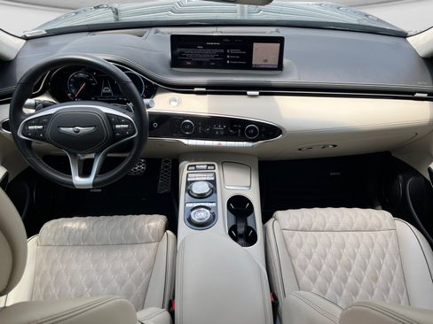 Used 2023 Genesis GV70 3.5T Sport w/ Sport Prestige Package AWD/4WD image 10