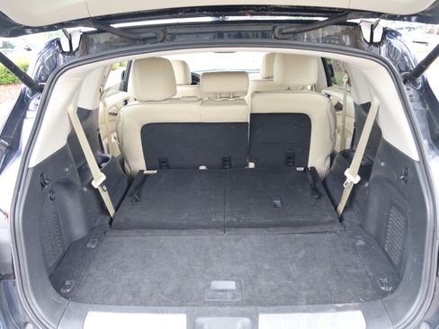 Used 2020 INFINITI QX60 Luxe w/ Essential Package FWD image 35