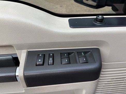 Used 2009 Ford F350 4x4 Crew Cab DRW Super Duty image 11
