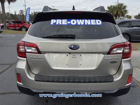 Used 2016 Subaru Outback 2.5i Limited image 6