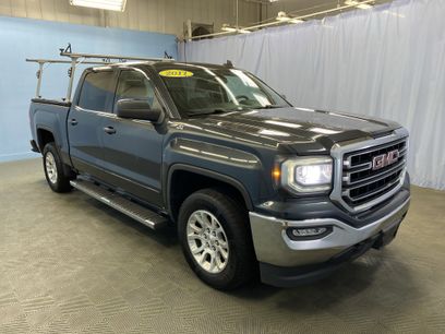Used 2017 GMC Sierra 1500 SLE w/ SLE Value Package