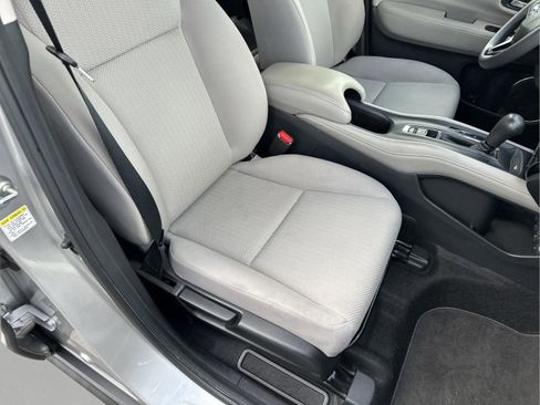 Used 2016 Honda HR-V EX image 19