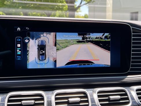 Certified 2026 Mercedes-Benz GLS 580 4MATIC image 28