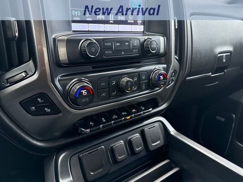 Used 2018 Chevrolet Silverado 1500 LTZ Z71 w/ LTZ Plus Package image 8