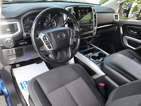 Used 2021 Nissan Titan SV w/ SV Convenience Package AWD/4WD image 27