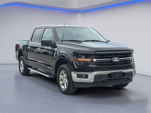 Used 2025 Ford F150 XLT w/ Equipment Group 301A Standard AWD/4WD image 5