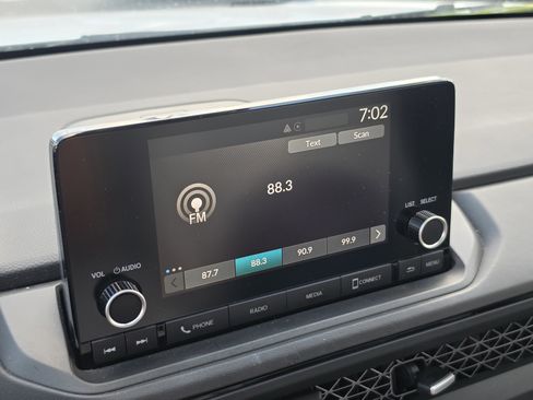Certified 2023 Honda Accord EX image 21