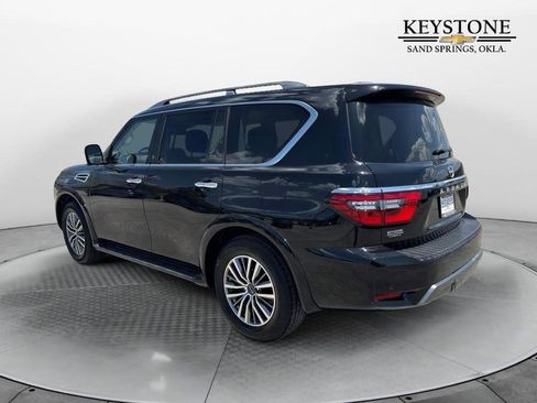 Used 2023 Nissan Armada SL w/ Captain's Chairs Package image 5
