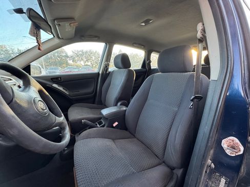 Used 2005 Toyota Matrix XR image 6