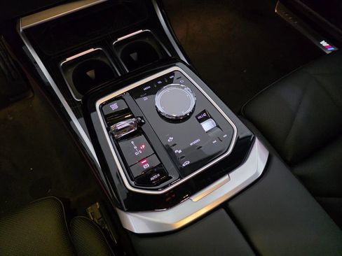 New 2026 BMW 740i w/ Premium Package RWD image 16