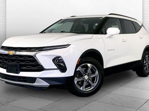 Used 2023 Chevrolet Blazer LT w/ Convenience Package FWD image 13