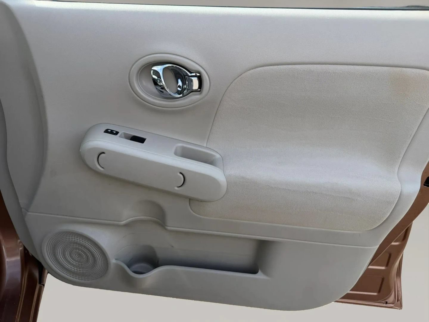 Used 2011 Nissan Cube 1.8 S w/ Interior Designer Pkg FWD image 16