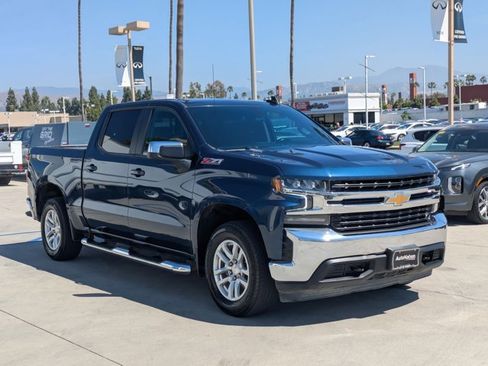Used 2021 Chevrolet Silverado 1500 LT image 3