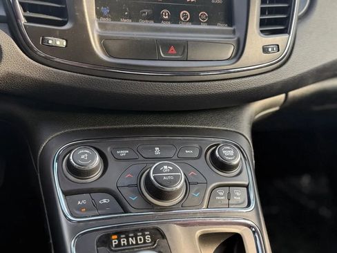 Used 2015 Chrysler 200 S w/ Navigation & Sound Group I FWD image 27