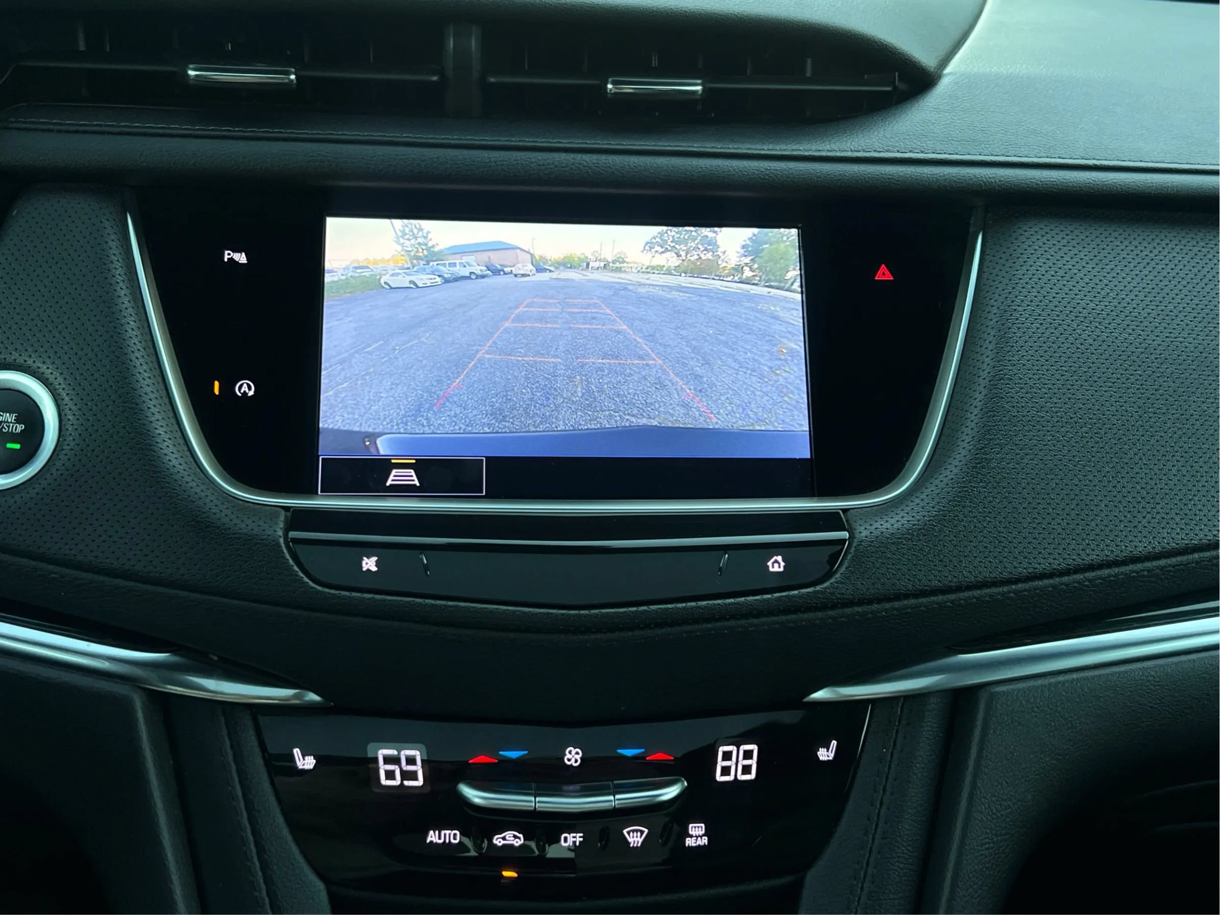 Used 2022 Cadillac XT5 Premium Luxury w/ LPO, ONYX Package AWD/4WD image 14