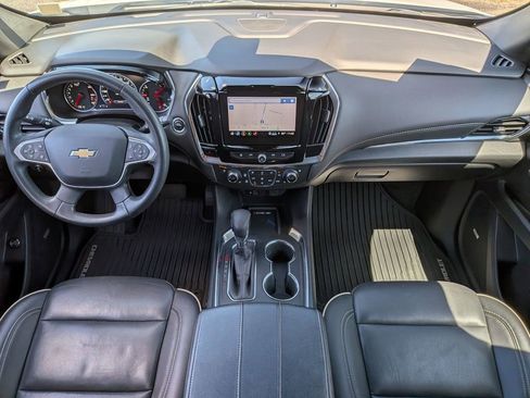 Used 2023 Chevrolet Traverse Premier FWD image 25