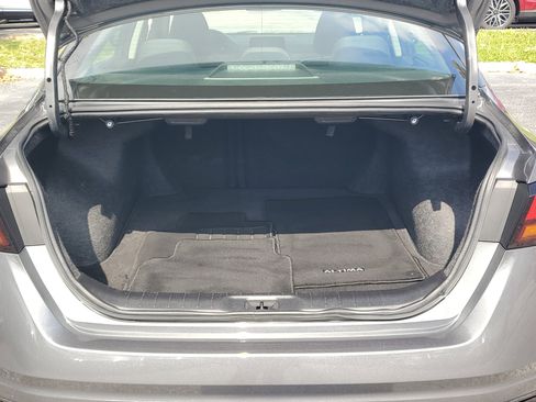 Certified 2024 Nissan Altima 2.5 SV FWD image 7