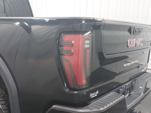 Used 2024 GMC Sierra 3500 AT4 w/ AT4 Premium Plus Package image 37