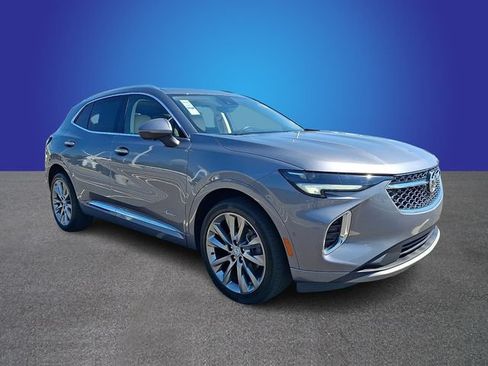 Used 2022 Buick Envision Avenir w/ Technology Package II FWD image 3