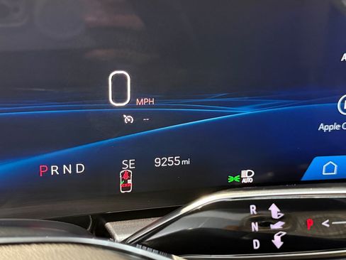 Used 2024 Cadillac Lyriq Tech AWD/4WD image 19