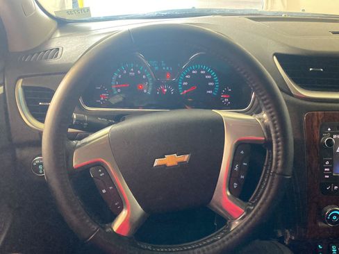Used 2014 Chevrolet Traverse LT w/ All-Star Edition FWD image 38
