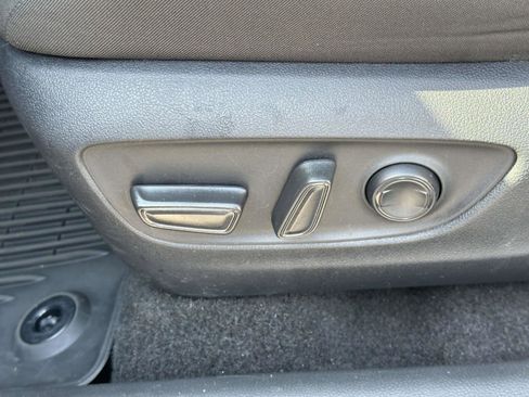 Certified 2025 Toyota RAV4 XLE image 21