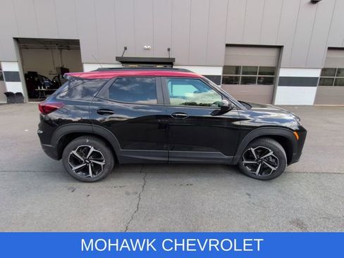 Certified 2021 Chevrolet TrailBlazer RS w/ Sun and Liftgate Package AWD/4WD image 6