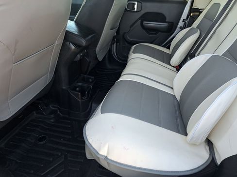 Used 2020 Jeep Wrangler Unlimited Sport S image 20