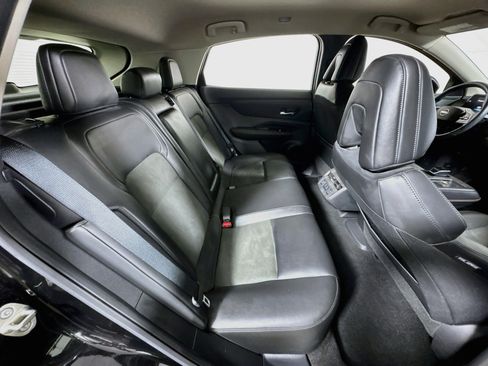 Used 2024 Nissan Ariya AWD image 26