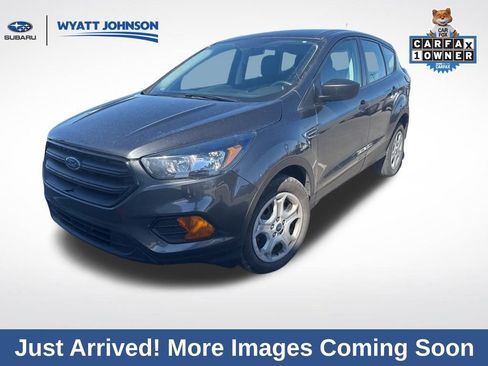 Used 2019 Ford Escape S image 1