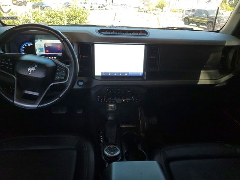 Used 2022 Ford Bronco Badlands image 49