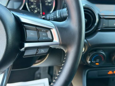 Used 2024 MAZDA MX-5 Miata Club image 35