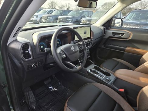 New 2025 Ford Bronco Sport Outer Banks image 2