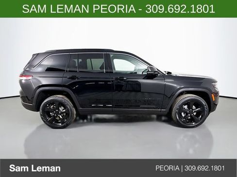 New 2026 Jeep Grand Cherokee Limited w/ Limited Altitude Package AWD/4WD image 8