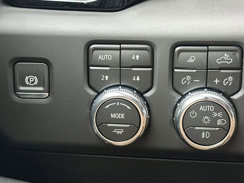 New 2026 GMC Sierra 2500 AT4 w/ AT4 Premium Plus Package image 30