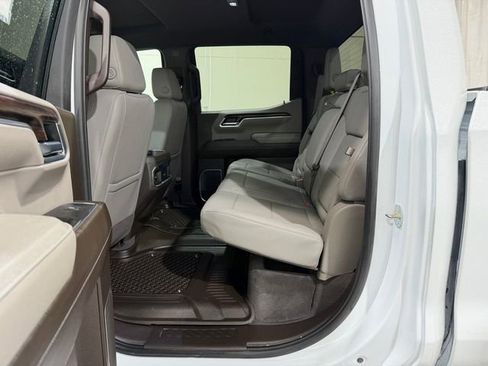 Used 2023 GMC Sierra 1500 SLT w/ SLT Convenience Package image 35