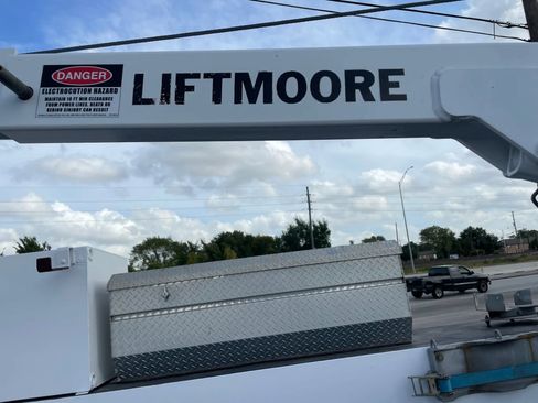 Used 2011 RAM 4500 2WD Regular Cab w/ ST Decor Group image 13