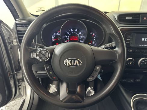 Used 2018 Kia Soul image 18