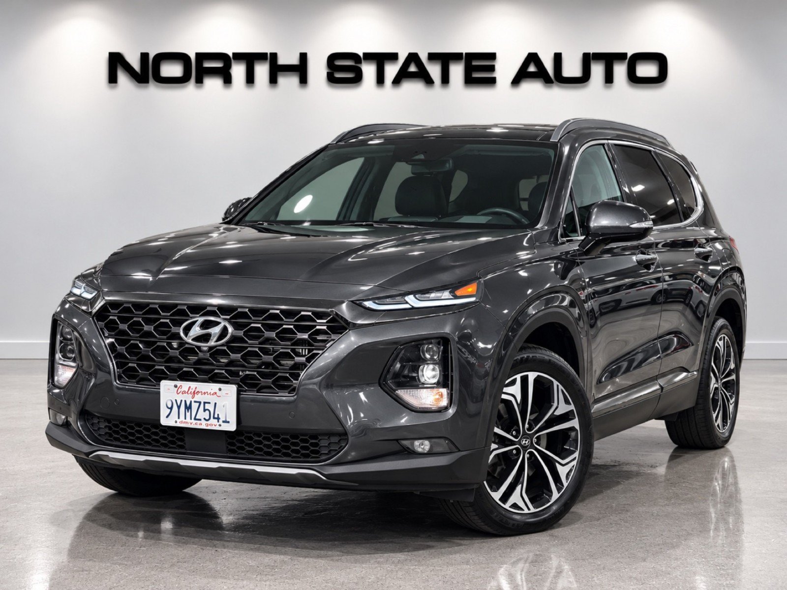 Used 2020 Hyundai Santa Fe Limited AWD/4WD image 1
