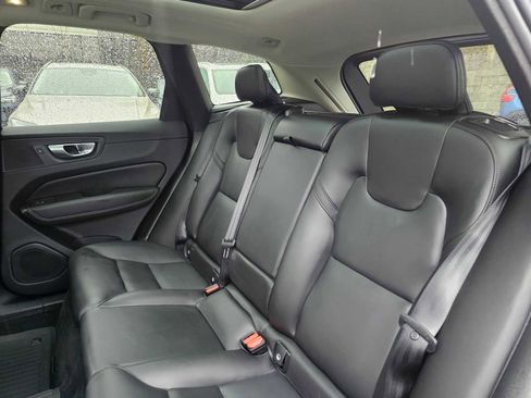Certified 2025 Volvo XC60 B5 Core w/ Protection Package Premier image 20