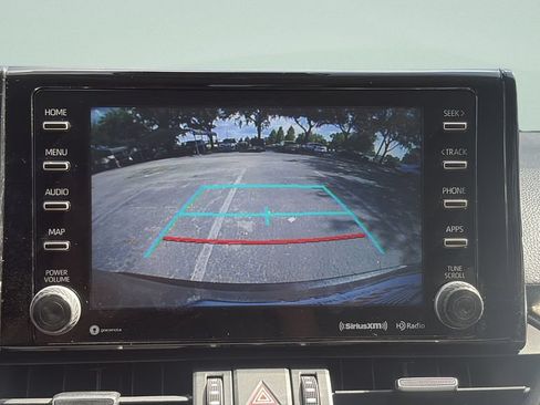 Used 2021 Toyota RAV4 XLE Premium FWD image 18