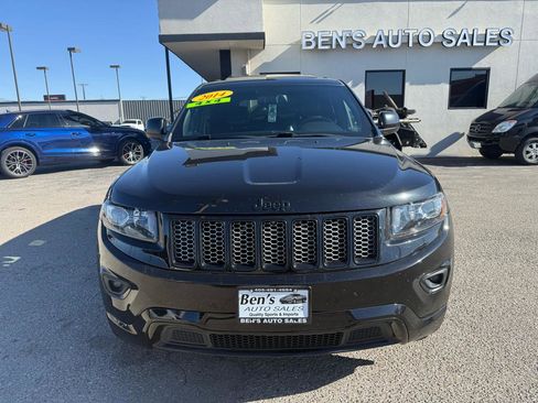 Used 2014 Jeep Grand Cherokee Altitude image 3