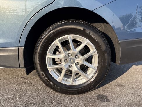 Used 2024 Chevrolet Equinox LS FWD image 14